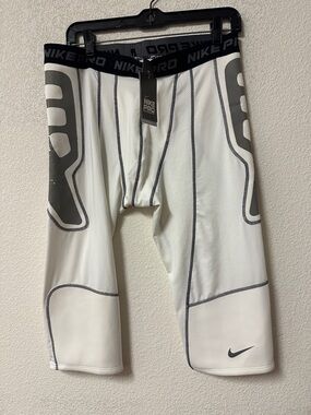 Nike White & Gray Pro Compression 3/4 Pants